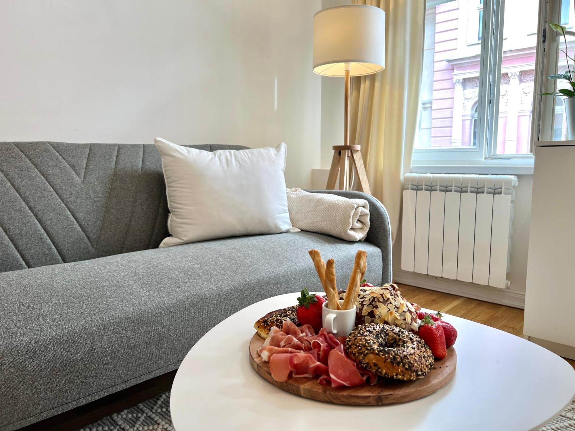 Treetess City Centre Prague Apartments Экстерьер фото